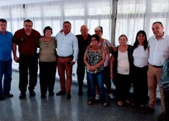 Encuentro con diversos comisarios, junto al equipo de «Vecinos junto a Policías» e integrantes de la «Red de Vecinos»