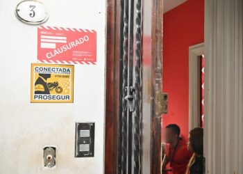 Desbaratan y clausuran prostíbulo en el centro porteño: una detenida