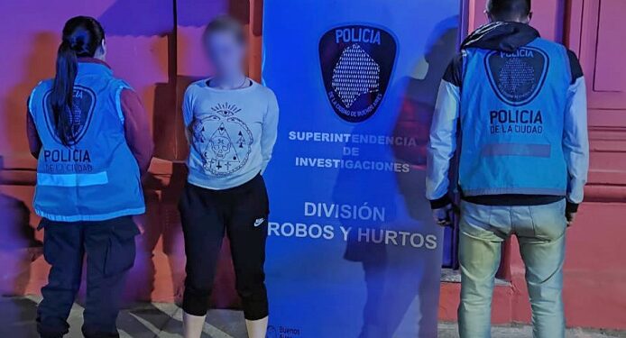 Cayó la hija entregadora: suministró información a delincuentes para que roben a sus padres