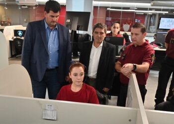 Burzaco y Quirós resaltaron la pronta respuesta del 911. «En 4 segundos se atiende a los vecinos», confirmaron