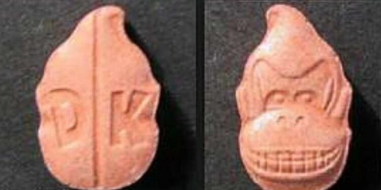 Cayó dealer de las pastillas King Kong en Plaza Serrano