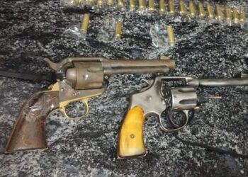 Detienen a un pistolero del Barrio 31 y a sus cómplices