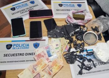 Detienen a las mujeres de la droga en Zavaleta