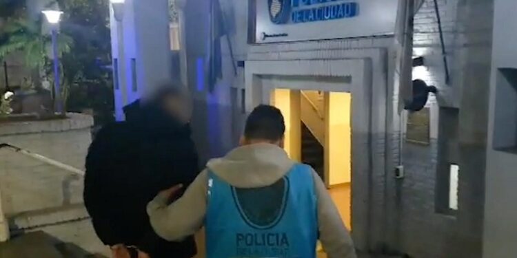 Detuvieron en Flores a un asesino prófugo