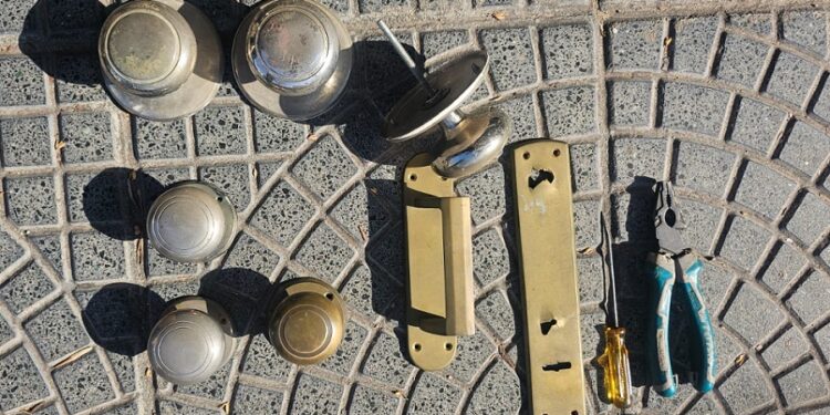 Detienen a dos ladrones de picaportes en Caballito y Villa Devoto