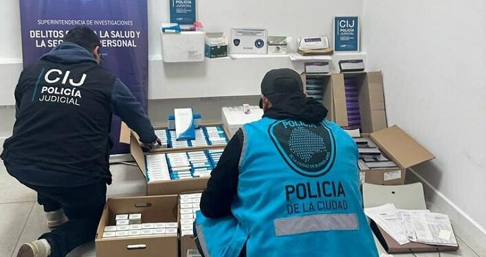 Clausuran centro de estética clandestino y secuestran insumos por más de 20 millones de pesos