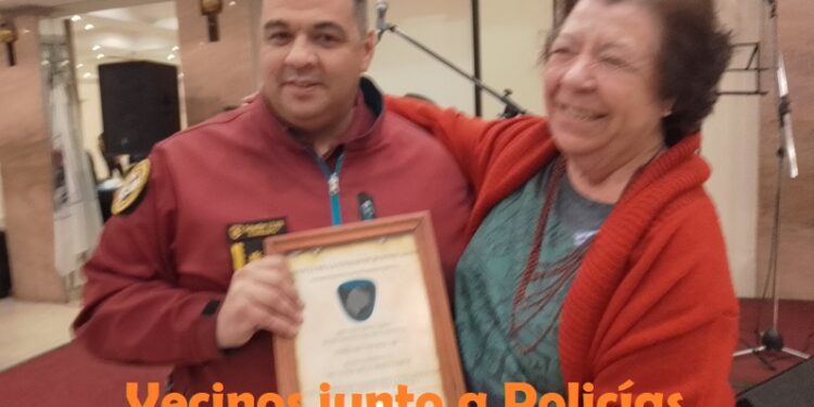 Se realizó un emotivo evento en el Palis Rouge en conmemoración a la 7ma creación de la Policía de la Ciudad