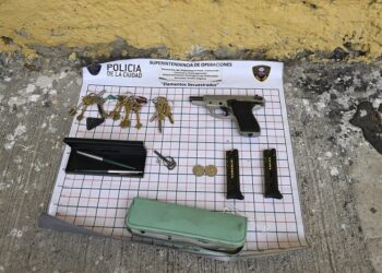 Dos «Viudas Negras» fueron detenidas junto a un cómplice luego de robarle el auto a un hombre