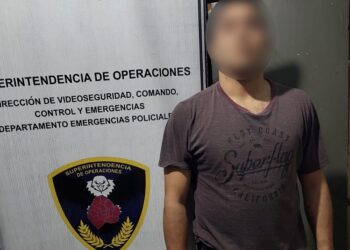 Recuperan auto robado en Ciudadela y detienen a dos ladrones