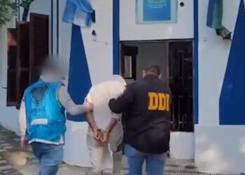 Capturan a hombre que abusó de una pasajera en un colectivo