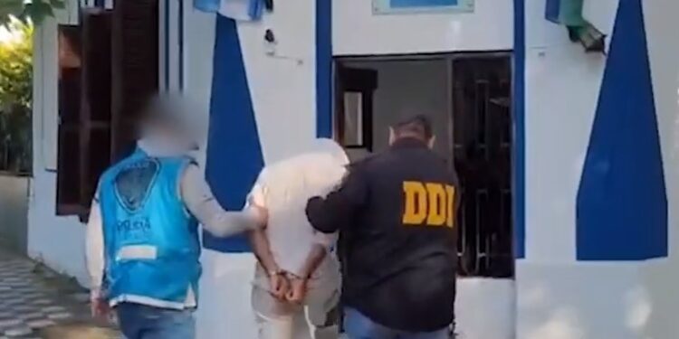 Capturan a hombre que abusó de una pasajera en un colectivo