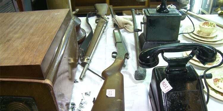 Clausuraron en Villa Urquiza un local que organizaba subastas de armas de fuego sin autorización