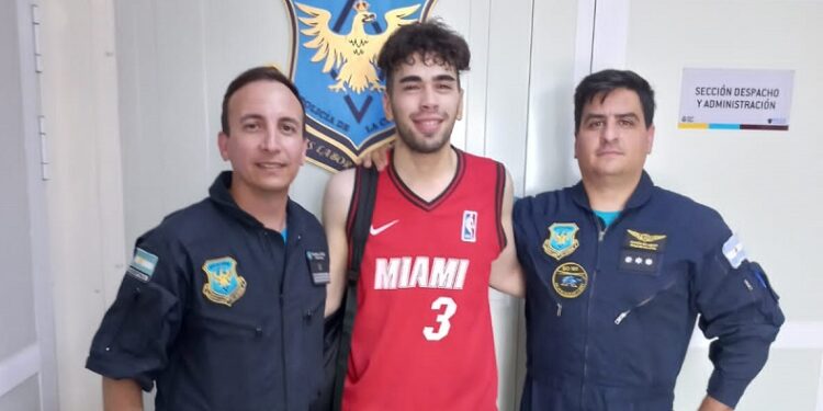 Con los helicópteros de la Policía de la Ciudad hallan a un joven perdido en la Reserva Ecológica