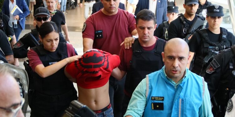 El Gobierno de la Ciudad deportó a Chile a un delincuente detenido hace un mes: “Cuando un extranjero comete un delito, que vuelva a su país”, sostuvo el Jefe de Gobierno, Jorge Macri