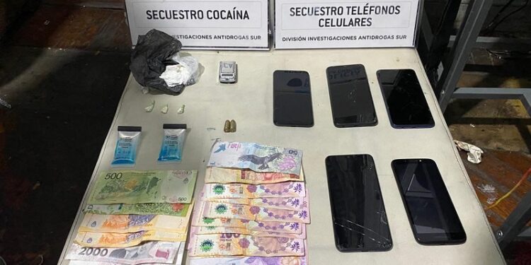 Seis detenidos en 12 allanamientos en el barrio de Constitución
