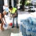 Operativo del Gobierno porteño en Caballito: se trabaja en el llenado de tanques de agua a los vecinos afectados por los cortes de luz
