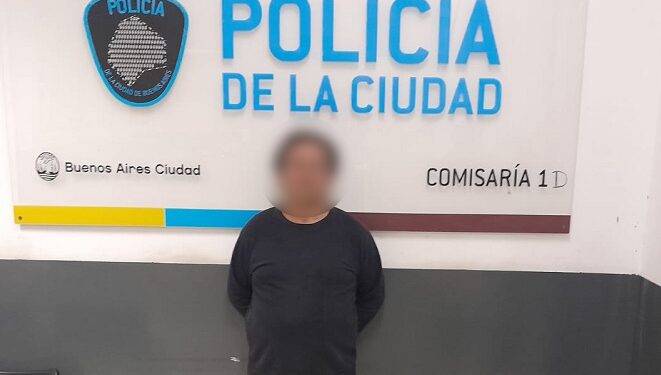Detienen un robabronces y recuperan placas de la Legislatura porteña