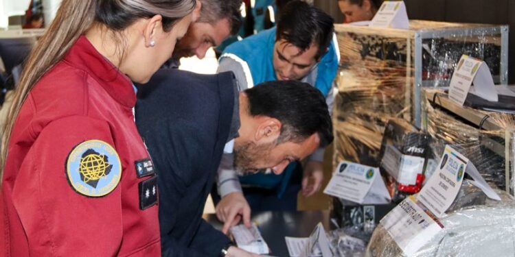 Cayó la banda de los “criptoestafadores”