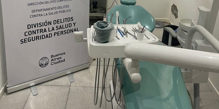 Cuatro consultorios odontológicos clausurados y 12 imputados por falta de títulos habilitantes