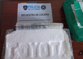 Dos narcos detenidos y más de 5 kilos de cocaína secuestrados