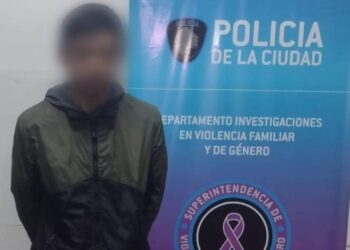 Abusó de su hijastra durante 5 años y fue detenido en Plaza Flores