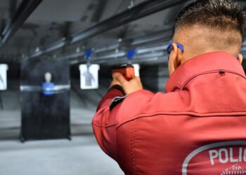 Cómo funcionan las pistolas BYRNA, las nuevas armas de letalidad reducida que sumó la Policía porteña