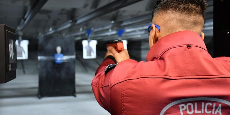 Cómo funcionan las pistolas BYRNA, las nuevas armas de letalidad reducida que sumó la Policía porteña