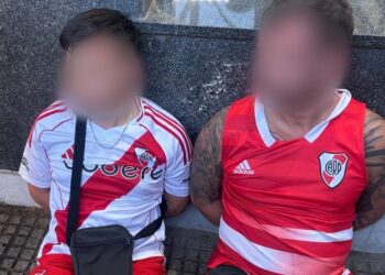 Clausuraron la tribuna del Centenario del Monumental por el uso de la bengalas