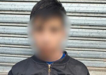 Dos menores fueron detenidos con una moto robada y soltados en el lugar