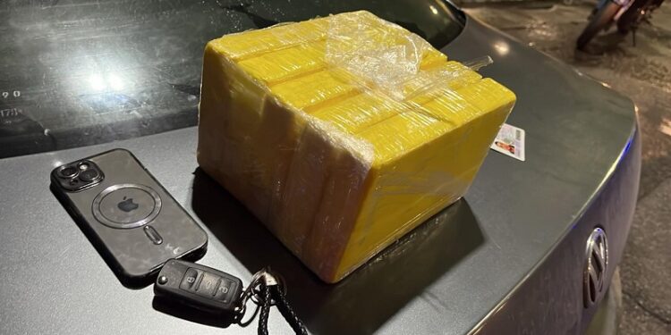 Cayó con cinco kilos de cocaína tras persecución en Palermo