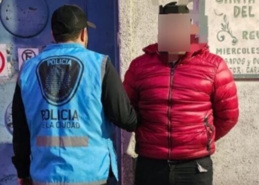 La Policía de la Ciudad detuvo en el barrio de Villa Santa Rita a un delincuente buscado por un homicidio en Santiago del Estero