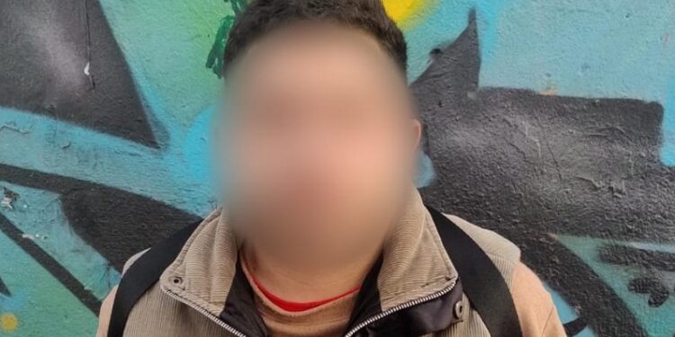 Cayó arrebatador con amplio prontuario delictivo en Villa Crespo tras robarle el celular a una mujer