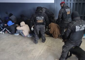 Mega operativo con más de 30 allanamientos: La Policía de la Ciudad detuvo a los integrantes de la banda de los «Robamotos»