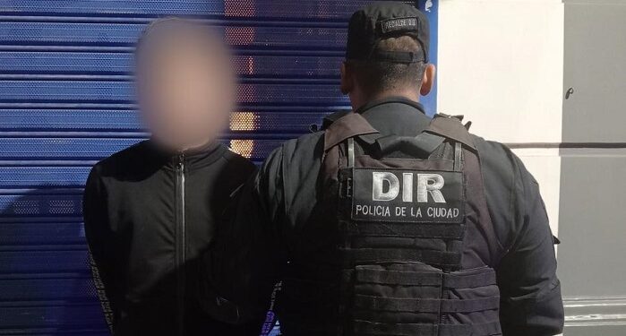 Persecución y arresto: dos menores armados en moto robada en General Paz