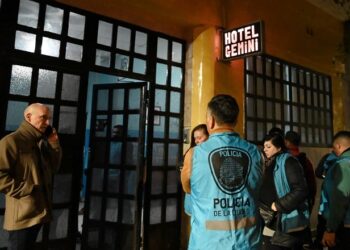 Clausuran y tapian el Hotel Gemini en Balvanera