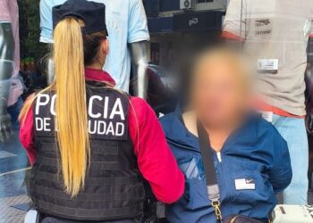 La Policía de la Ciudad detuvo a dos mecheros en Floresta que fueron descubiertos por el CMU