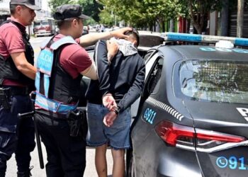 La Policía de la Ciudad detuvo a cuatro ladrones tras una entradera en Villa Real
