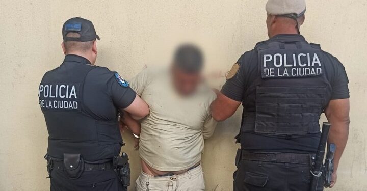 La Policía de la Ciudad entregó al Servicio Penitenciario Federal al prófugo chileno buscado por tentativa de homicidio para iniciar su extradición