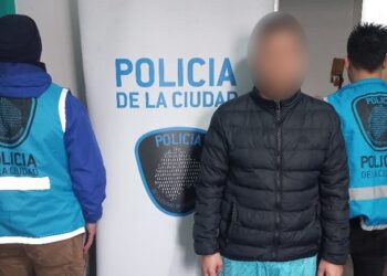 Un falso policía fue detenido por la Policía de la Ciudad por segunda vez. Había sido liberado por la Justicia hace nueve meses