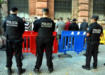 Operativos de la Ciudad en eventos masivos: 60 demorados por tenencia de drogas, 63 por “trapitos” y seis micros remitidos