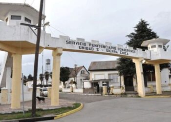 La Policía de la Ciudad desarmó a una banda que hacía extorsiones desde los penales de Sierra Chica y Merlo