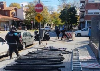 La Policía de la Ciudad detuvo “in fraganti” a cinco “robacables” en Villa Devoto