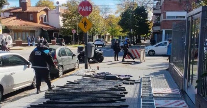 La Policía de la Ciudad detuvo “in fraganti” a cinco “robacables” en Villa Devoto