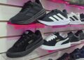La Policía de la Ciudad secuestró en Flores más de 5 mil pares de zapatillas de contrabando y mercadería apócrifa por un valor de más de 240 millones de pesos