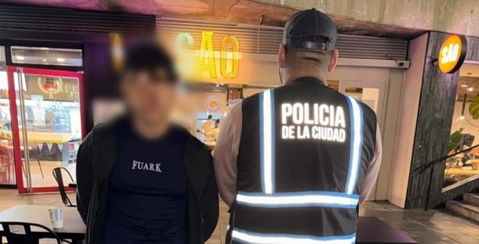 Mediante una compra controlada, la Policía de la Ciudad detuvo a un “empleado infiel” que robó un equipo médico de alta complejidad en el Hospital de Clínicas