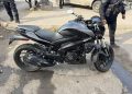La Policía de la Ciudad detuvo a un joven ladrón de motos con pedido de captura, tras una persecución que terminó en el conurbano bonaerense
