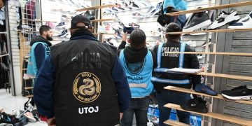 La Policía de la Ciudad secuestró en Retiro 2.700 pares de zapatillas de contrabando con un valor de más de 160 millones de pesos