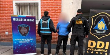 Atropelló y mató a un motociclista en el Puente Pueyrredón y escapó hacia Provincia: la Policía de la Ciudad lo ubicó y lo detuvo
