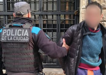 Un ladrón con 18 antecedentes fue detenido por la Policía de la Ciudad tras intentar robar una librería y dos viviendas en Colegiales